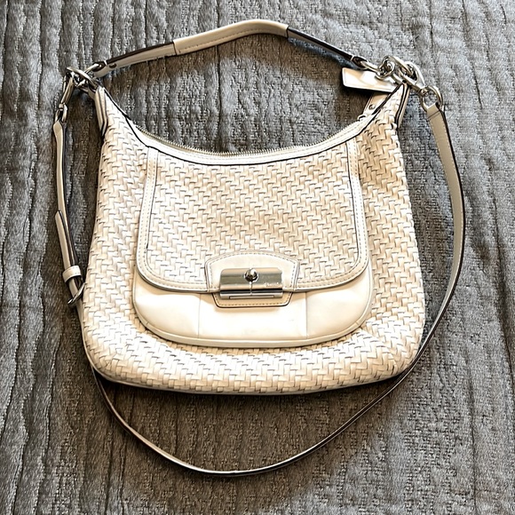 Coach white weaved genuine leather purse - Picture 1 of 12
